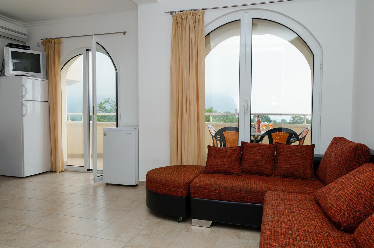 Apart Hotel Forte Roses Montenegro Ko Buljarica Petrovac Eksteriør billede